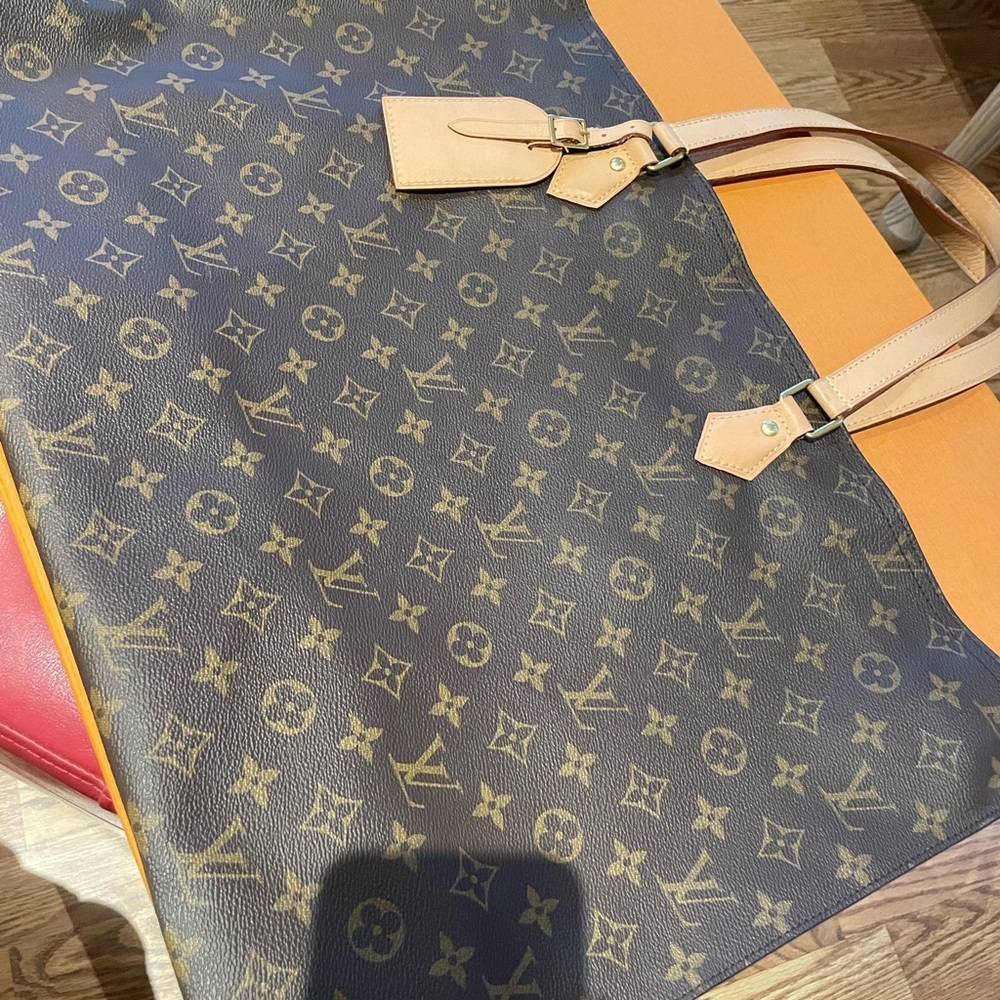 Louis Vuitton Tote Large Bag!
